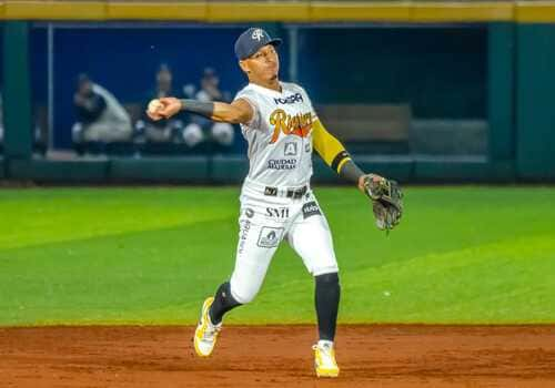 Regresa Tovar a las paradas cortas en el infield de Rieleros